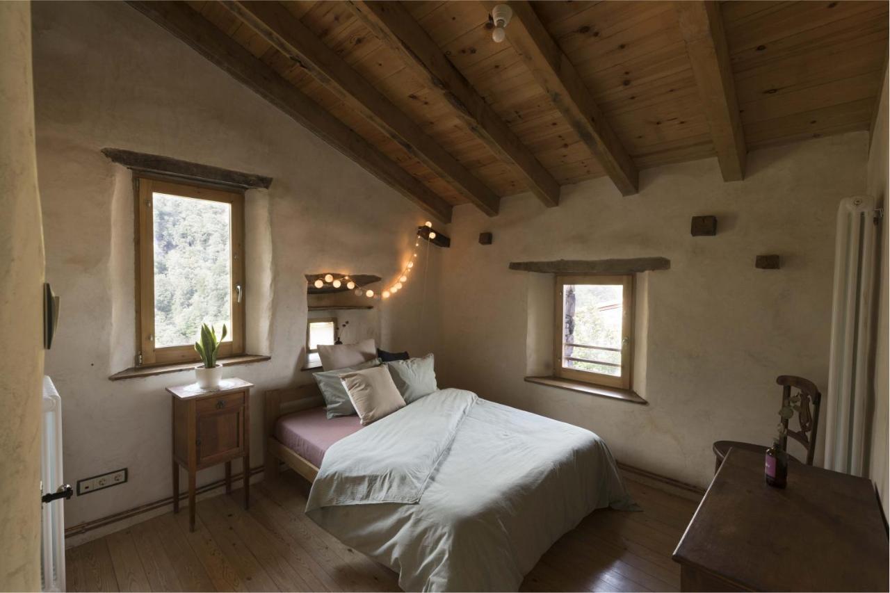 Auberge de jeunesse Mas Rural El Negre à Ogassa Extérieur photo