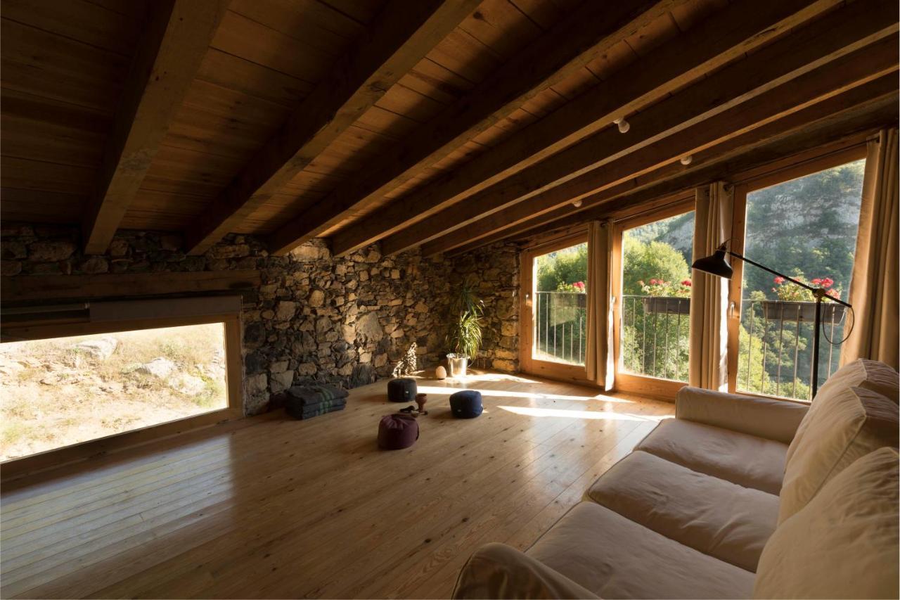 Auberge de jeunesse Mas Rural El Negre à Ogassa Extérieur photo
