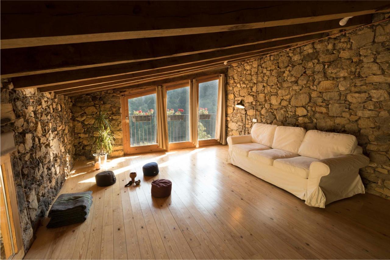 Auberge de jeunesse Mas Rural El Negre à Ogassa Extérieur photo