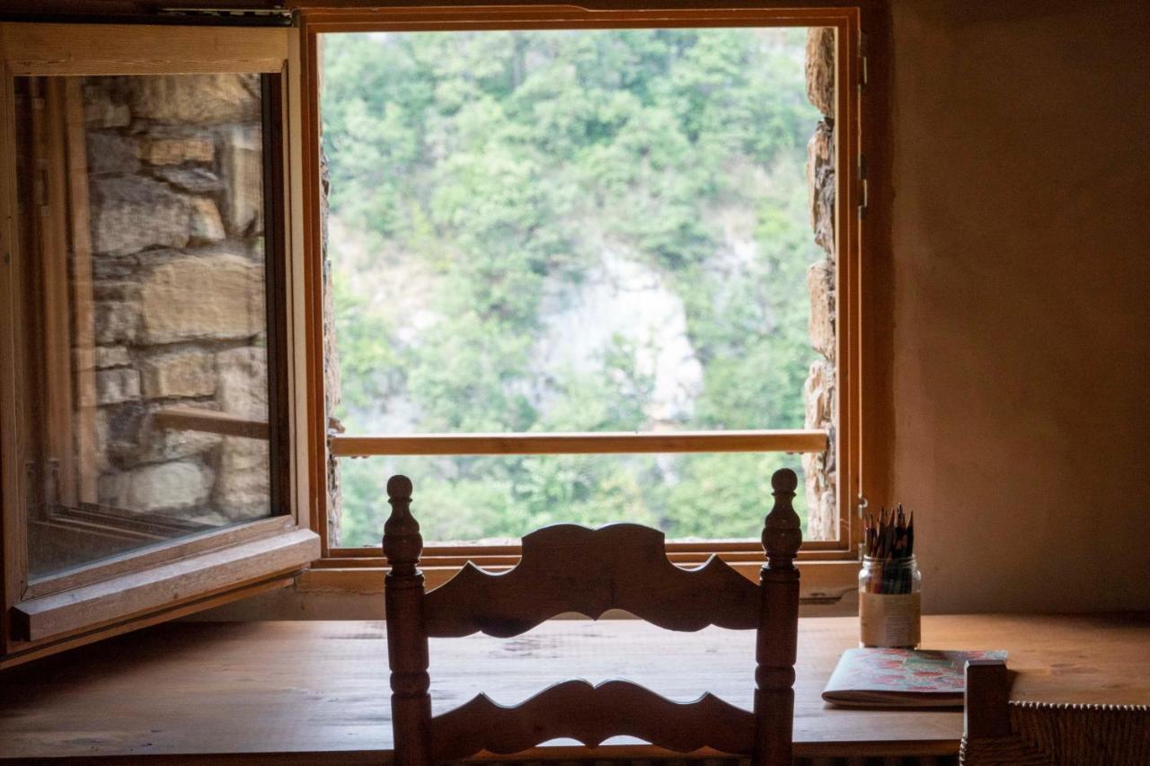 Auberge de jeunesse Mas Rural El Negre à Ogassa Extérieur photo